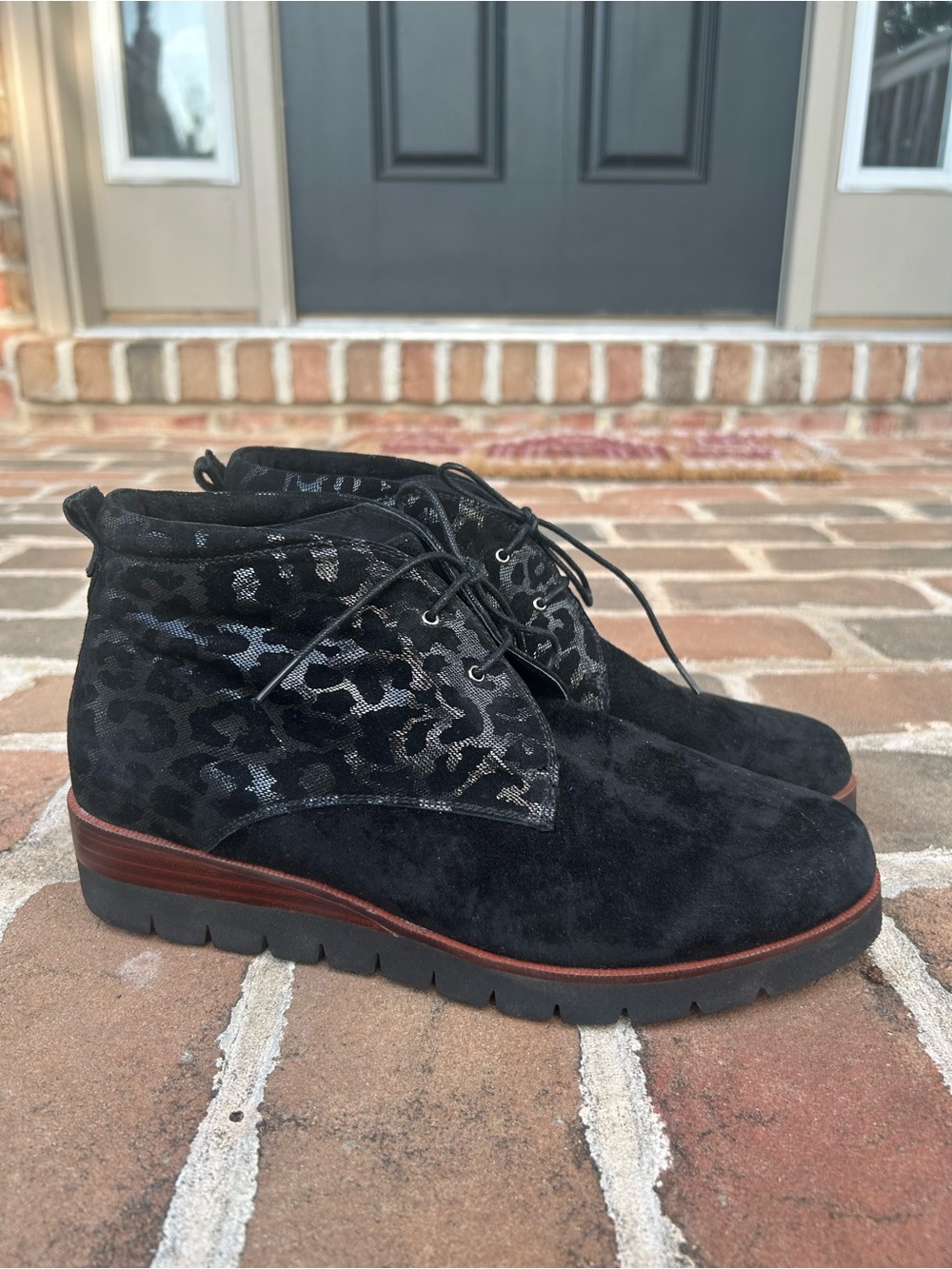 Spring Step Otava Black Suede Lace-Up Chukka Ankle Boots Leopard Detail 38 7.5 8